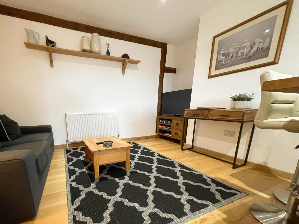 Immaculate Barn Annexe Close To Stansted Airport グレート・ダンモウ エクステリア 写真